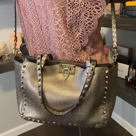 Valentino Garavani Rock Stud Tote 2 Way - Picture 2 of 15